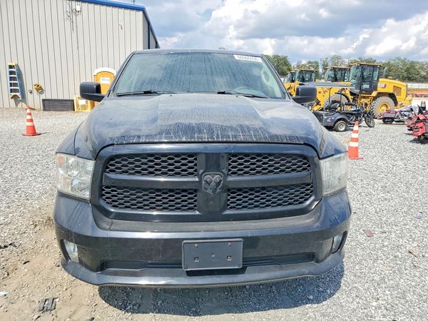2015 RAM 1500 ST