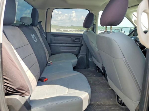 2015 RAM 1500 ST