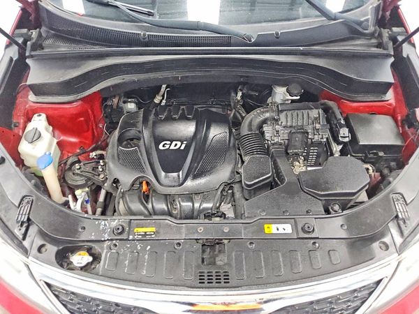 2015 KIA SORENTO GL — Engine bay