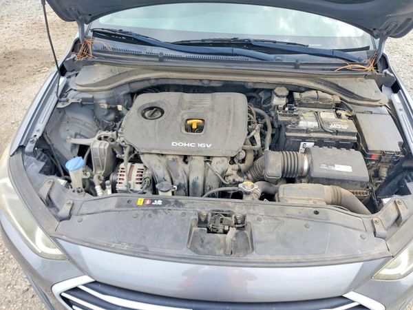 2017 HYUNDAI ELANTRA