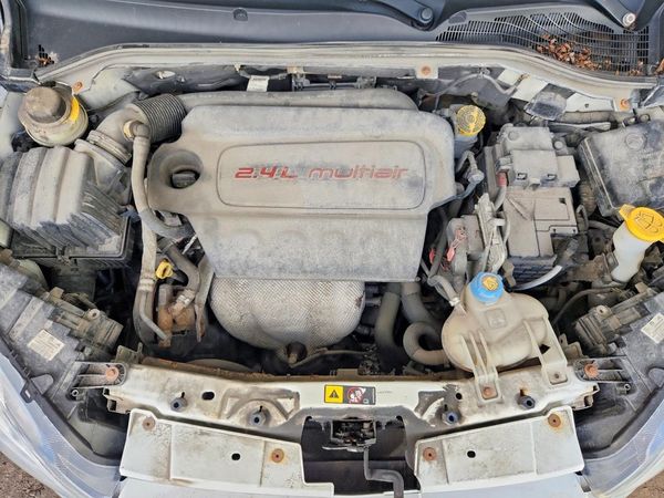 2017 RAM PROMASTER CITY SLT — Engine bay