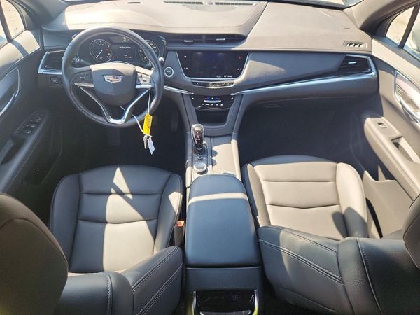 2025 CADILLAC XT6