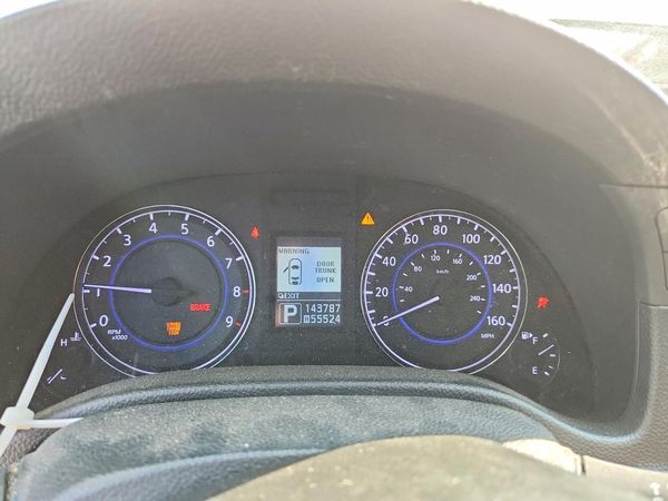 2013 INFINITI G37