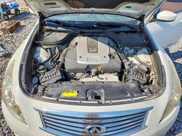 2013 INFINITI G37