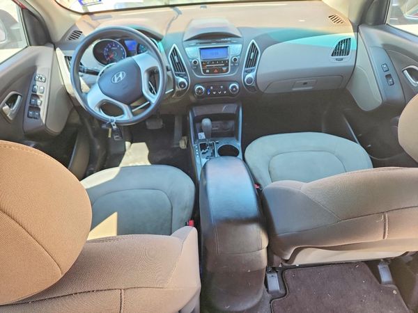 2012 HYUNDAI TUCSON GL