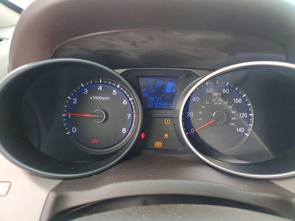 2012 HYUNDAI TUCSON GL