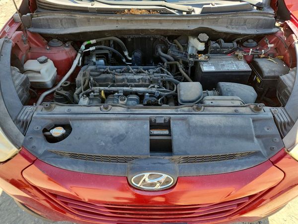 2012 HYUNDAI TUCSON GL