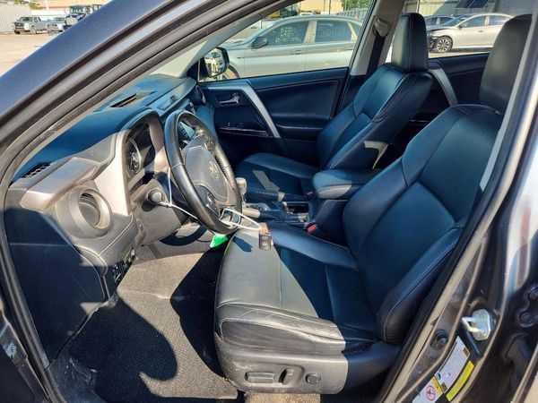 2017 TOYOTA RAV4