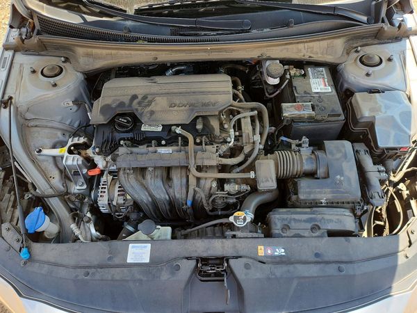 2022 HYUNDAI ELANTRA SEL w/Premium Pkg