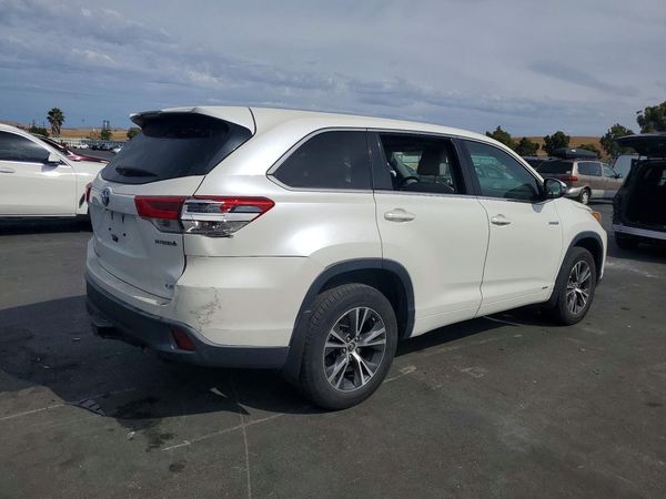 2017 TOYOTA HIGHLANDER LE Hybrid — PSRA
