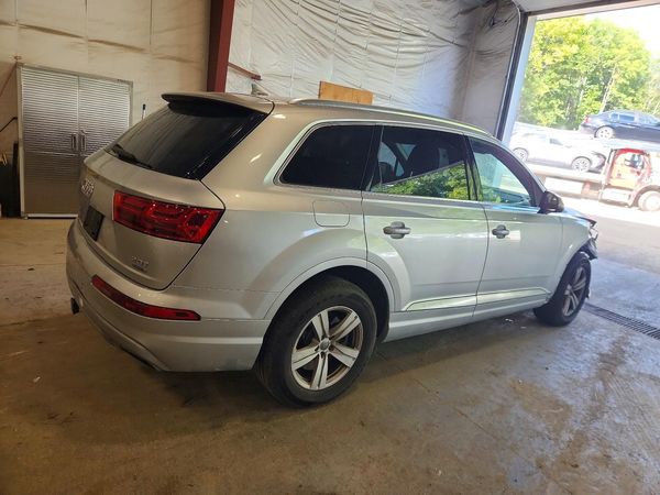 2017 AUDI Q7 quattro Premium Plus