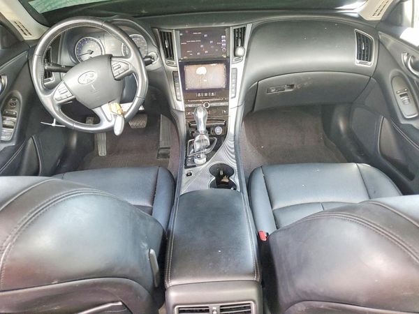 2015 INFINITI Q50