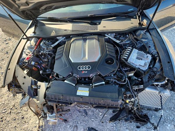 2024 AUDI S7/RS7 Performance quattro — Engine bay