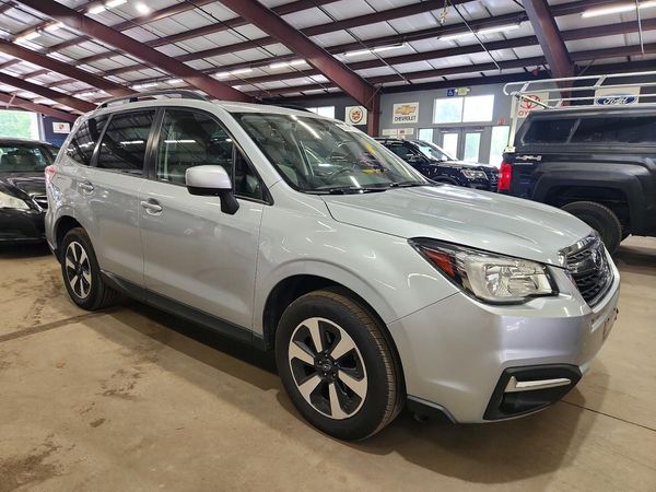 2018 SUBARU FORESTER Premium+ES
