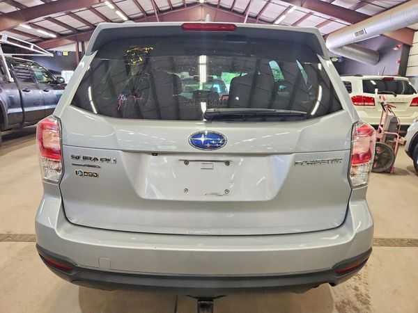 2018 SUBARU FORESTER Premium+ES