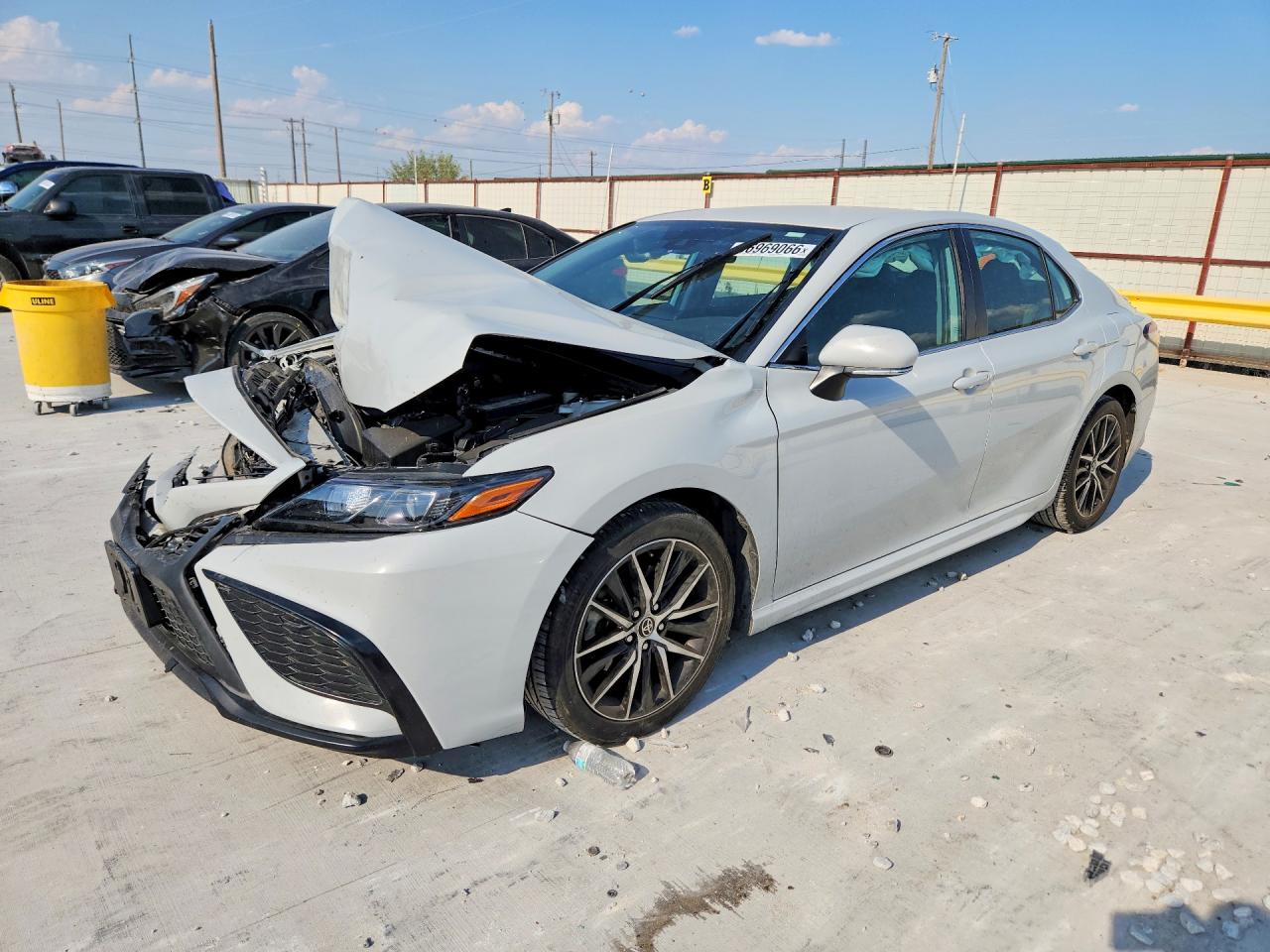 2023 TOYOTA CAMRY