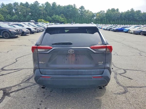 2021 TOYOTA RAV4 XLE — DIRR