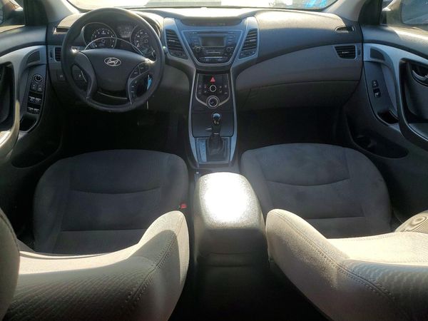 2015 HYUNDAI ELANTRA GLS(Middle)