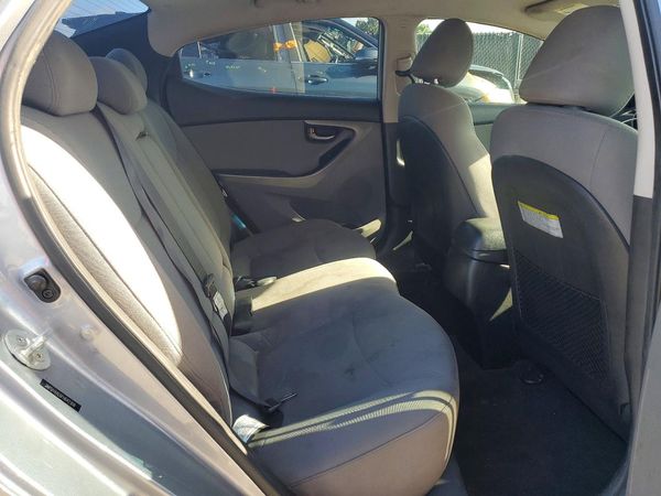 2015 HYUNDAI ELANTRA GLS(Middle)