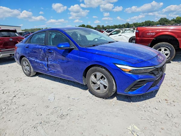 2024 HYUNDAI ELANTRA
