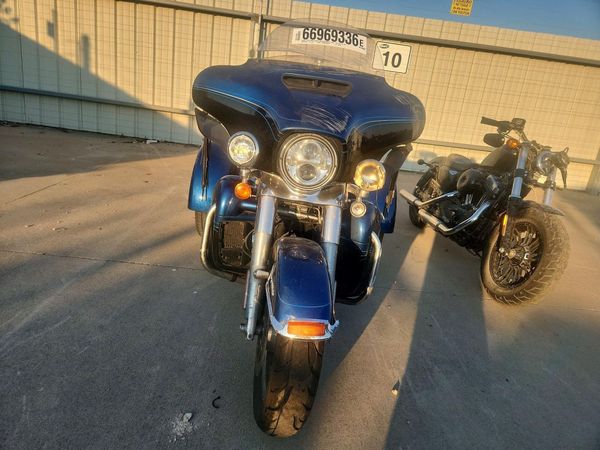 2018 HARLEY-DAVIDSON FLHTCUTG
