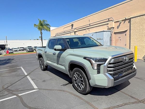 2024 TOYOTA TUNDRA