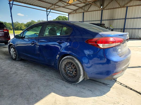 2017 KIA FORTE