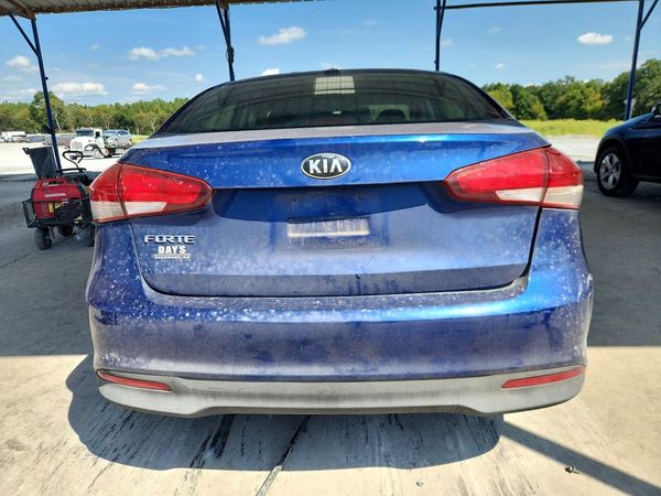 2017 KIA FORTE