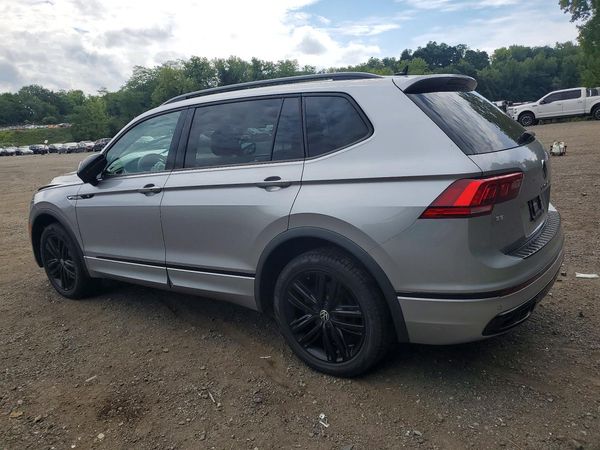 2022 VOLKSWAGEN TIGUAN 4Motion SE R-Line Black
