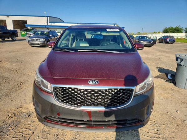 2017 KIA SEDONA LX