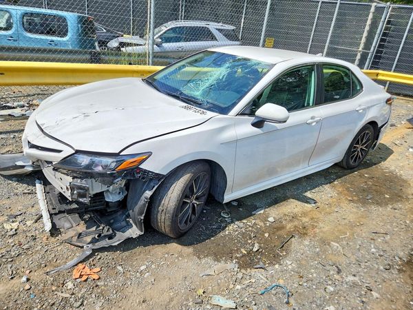 2024 TOYOTA CAMRY