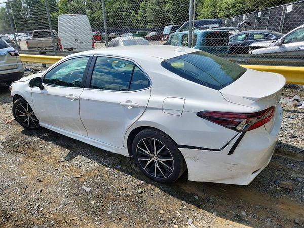 2024 TOYOTA CAMRY