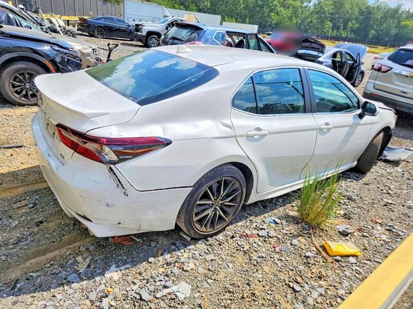 2024 TOYOTA CAMRY