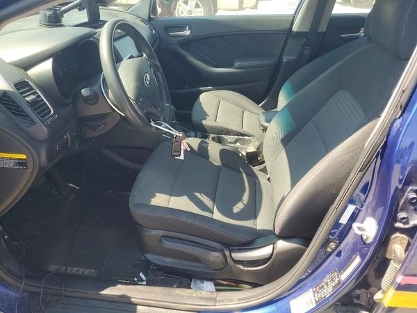 2017 KIA FORTE