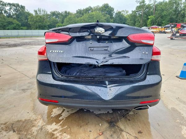 2017 KIA FORTE