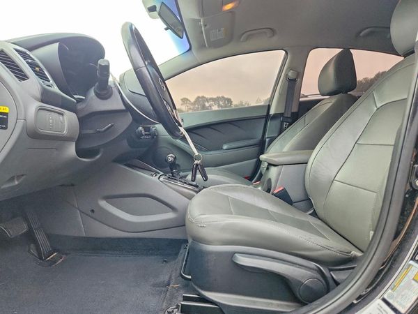 2017 KIA FORTE