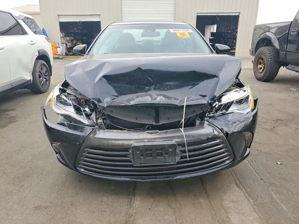2017 TOYOTA CAMRY XLE/XSE