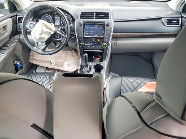 2017 TOYOTA CAMRY XLE/XSE