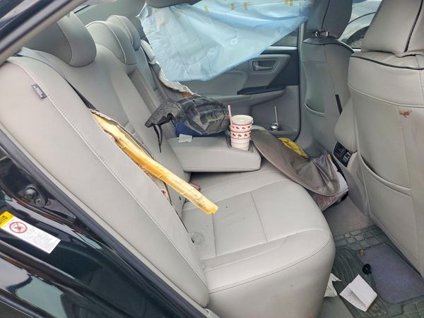 2017 TOYOTA CAMRY XLE/XSE