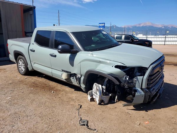 2026 TOYOTA TUNDRA