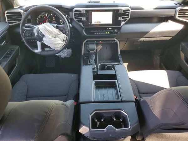 2026 TOYOTA TUNDRA