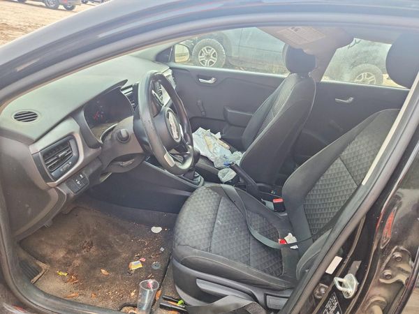 2018 KIA RIO