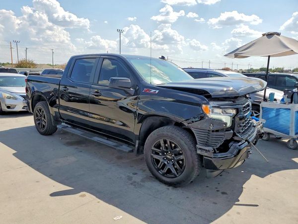 2024 CHEVROLET SILVERADO RST — Passenger 3/4