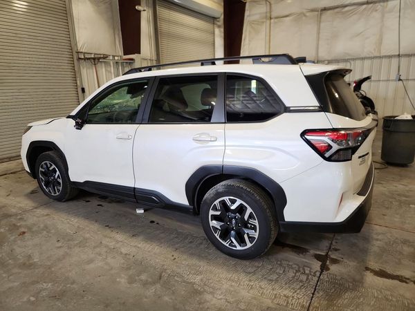 2025 SUBARU FORESTER Premium Base