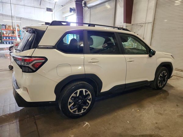 2025 SUBARU FORESTER Premium Base