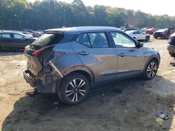 2020 NISSAN KICKS
