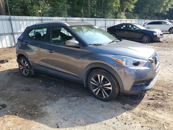 2020 NISSAN KICKS