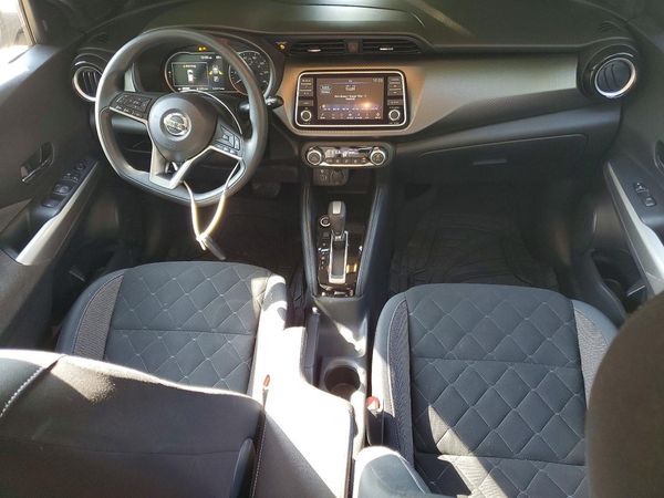 2020 NISSAN KICKS