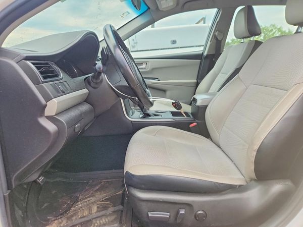 2016 TOYOTA CAMRY