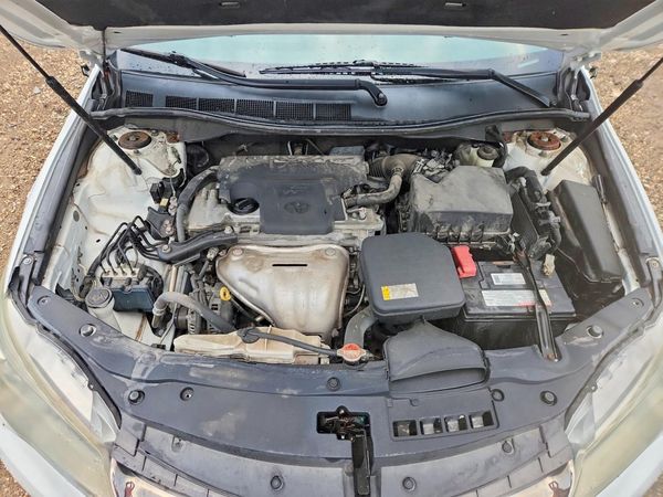 2016 TOYOTA CAMRY